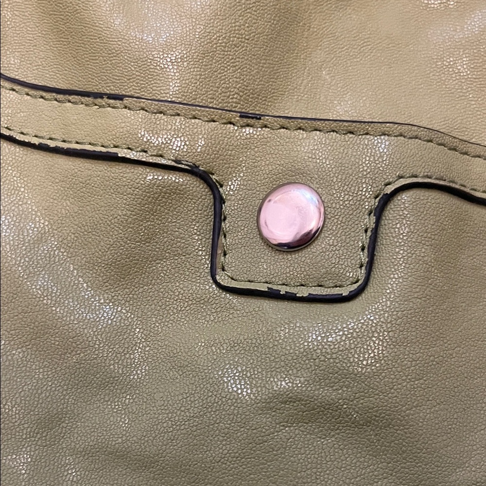Elegant Olive Green Women's Clutch - Picture 2 of 5